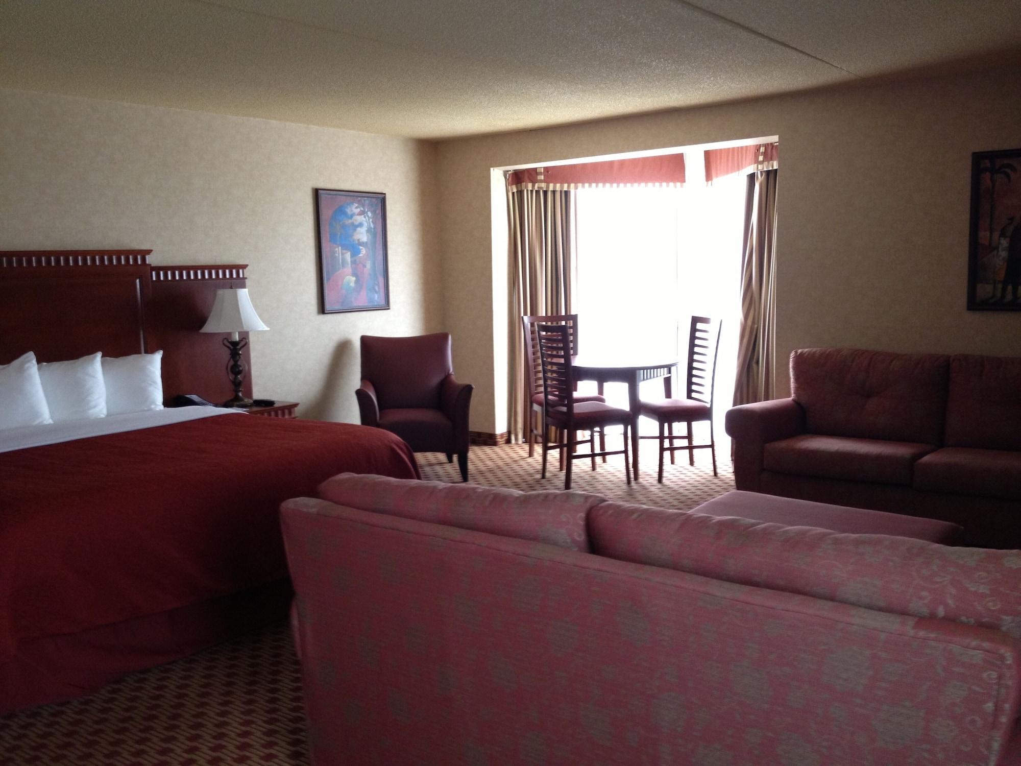Quality Inn & Suites Bay Front Су Сент Мари Екстериор снимка