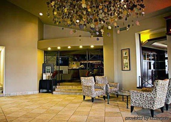 Quality Inn & Suites Bay Front Су Сент Мари Интериор снимка