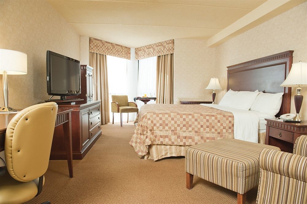Quality Inn & Suites Bay Front Су Сент Мари Екстериор снимка