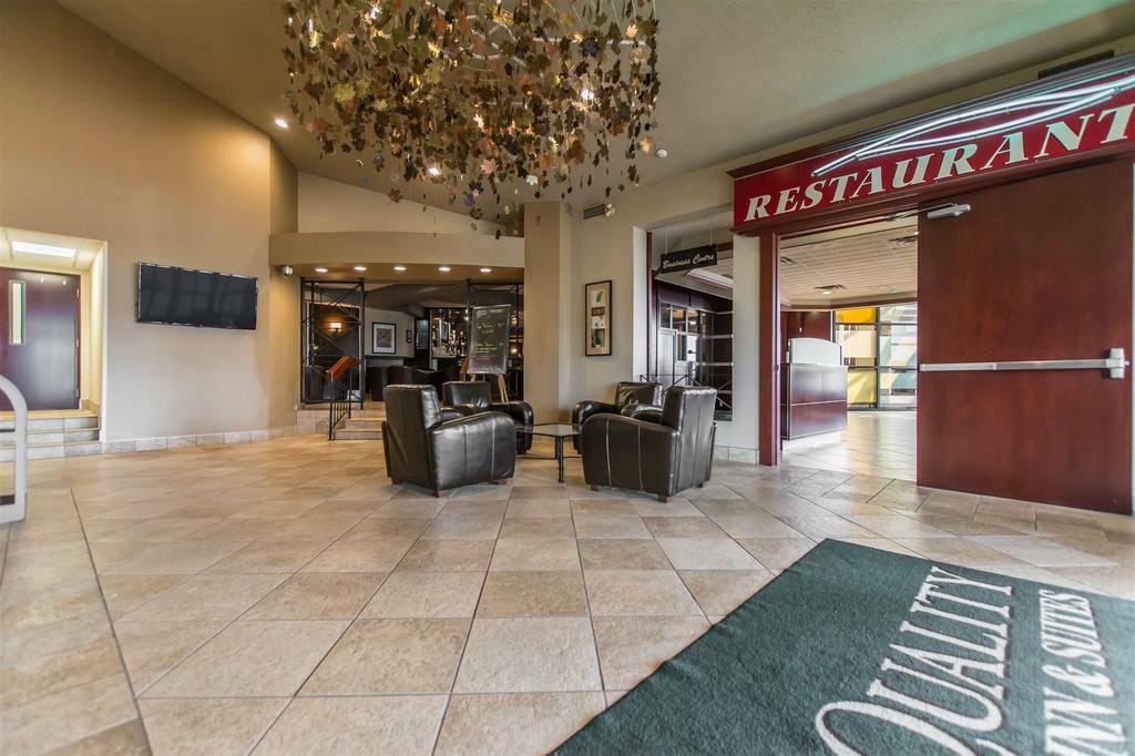 Quality Inn & Suites Bay Front Су Сент Мари Екстериор снимка